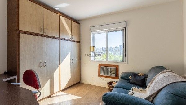 Vende-se apartamento com 2 quartos, 67 m², 2 vagas - Petrópolis
