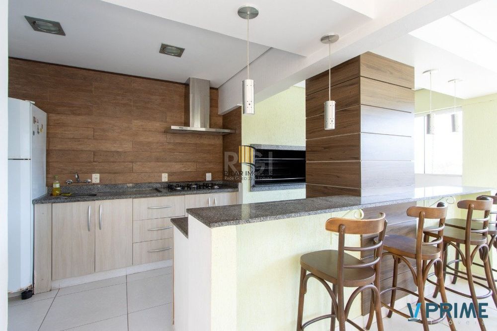 Casa em condomínio com 3 quartos, suíte e 200 m² – Tristeza