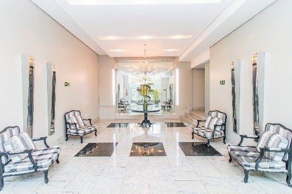 Apartamento de alto padrão, 3 suítes, 3 vagas, ao lado da Praça da Encol