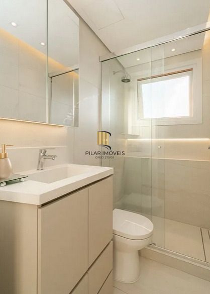 Vende-se luxuosa cobertura com 270m²- 3 suítes, 3 vagas e piscina no Auxiliadora