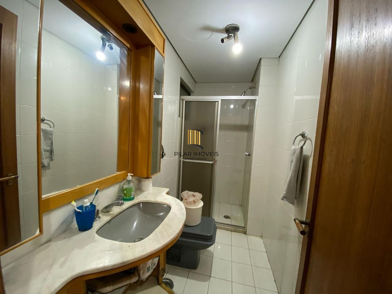 Vende-se apartamento com 2 quartos,(1 suíte) e 101 m² – Mont'Serrat