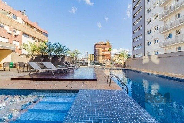 Vende-se amplo apartamento 3 dorm c/ suíte, 3 vagas, churrasqueira, lareira - 113m² - Bela Vista