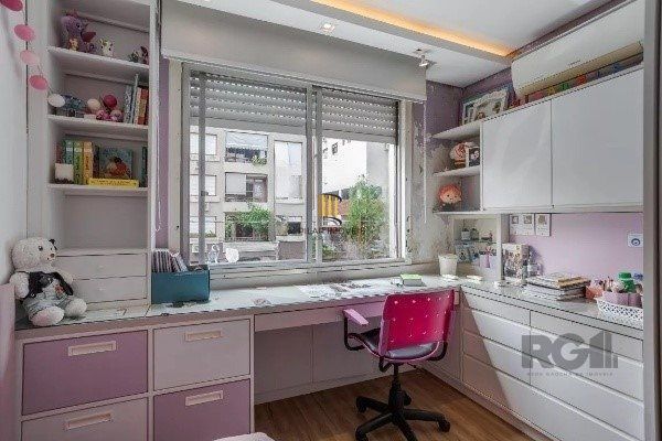 Bela cobertura com 3 quartos, incluindo 1 suíte, 2 vagas de garagem em localização privilegiada - 150m² - Auxiliadora