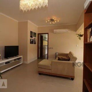 Vende-se apartamento 2 dorm c/ suite, living com sacada c/ churrasuqiera, vaga coberta - 93m² - Mont Serrat