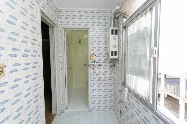 Vende-se apartamento com 3 quartos, 1 suíte, 2 vagas e 116m² - Moinhos de Vento