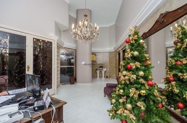 Amplo Apartamento de 3 quartos com suíte e 2 sacadas, com Vista para o Guaíba e 1 Vaga - Moinhos de Vento - 126m²
