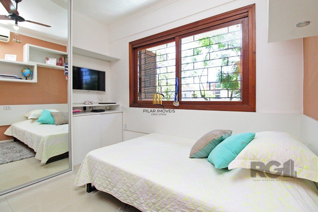 Vende-se casa duplex 3 dormitórios com 2 vagas próximo ao Clínicas - Santana