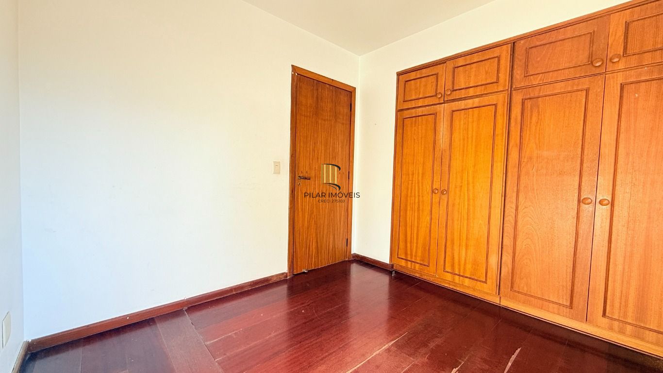 Vende-se apartamento com 3 quartos(1 suíte), sacada, churrasqueira e 1 vaga – 114 m² – Mont’Serrat