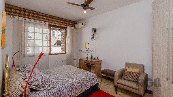 Vende-se ampla casa em condomínio com 3 quartos, suite master, sacada, perto da Encol - 292m² - Bela Vista