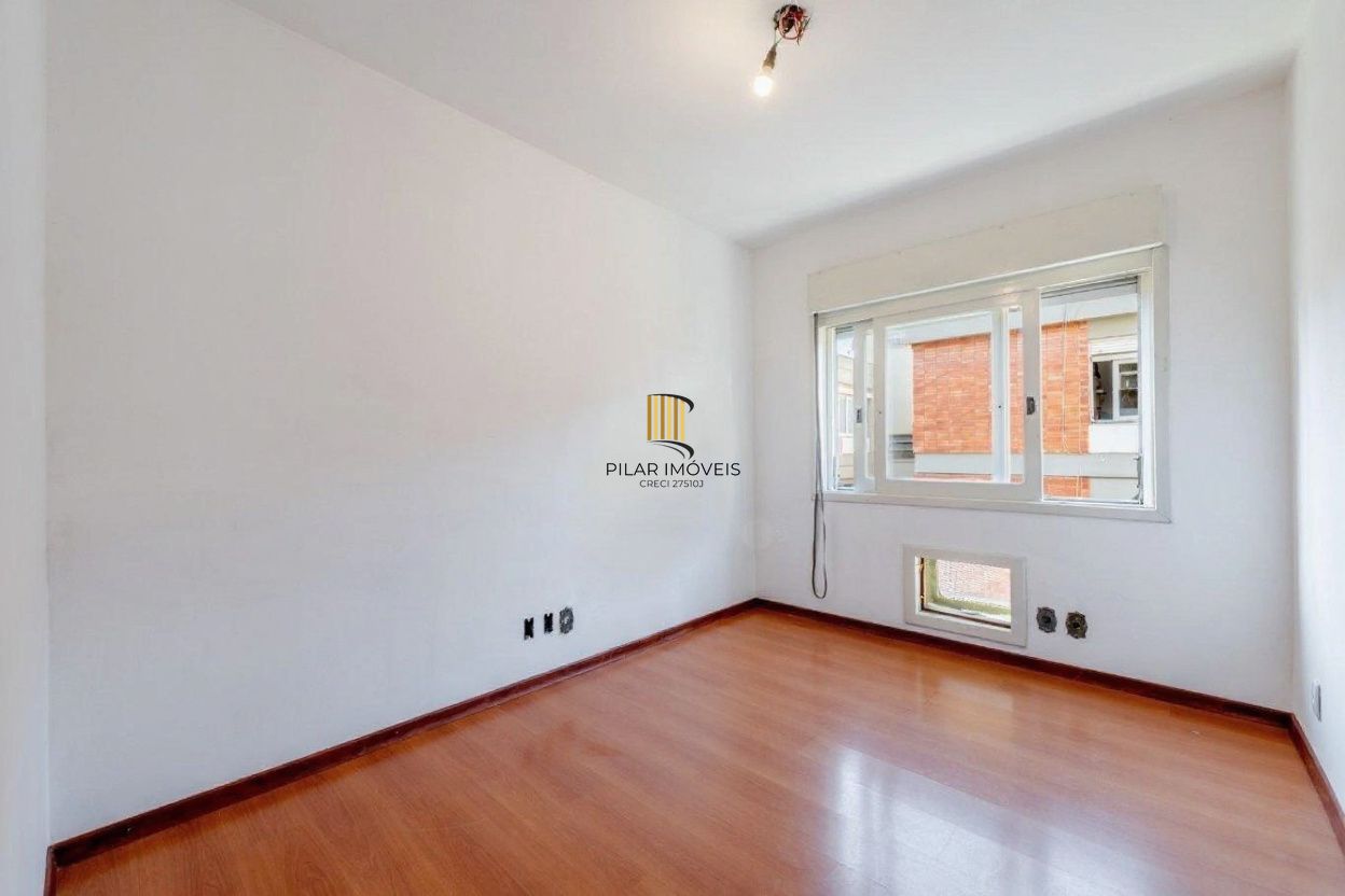 Vende-se apartamento com 3 quartos(1 suíte), 110m2, lareira e 1 vaga - Rio Branco