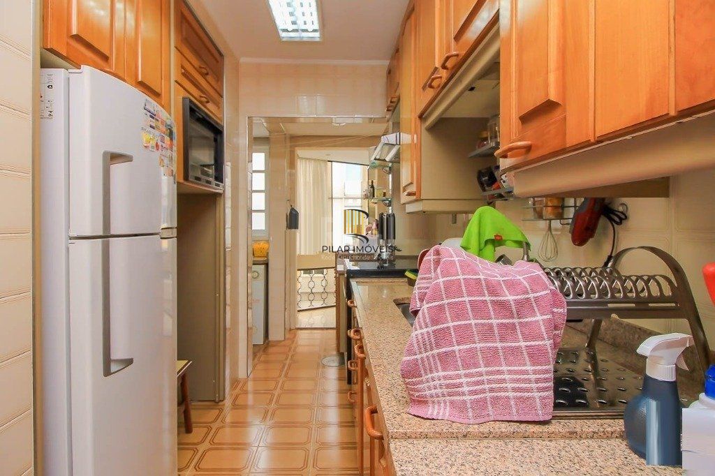 Cobertura para Venda - 252m², 3 dormitórios, sendo 1 suites, 2 vagas - Menino Deus