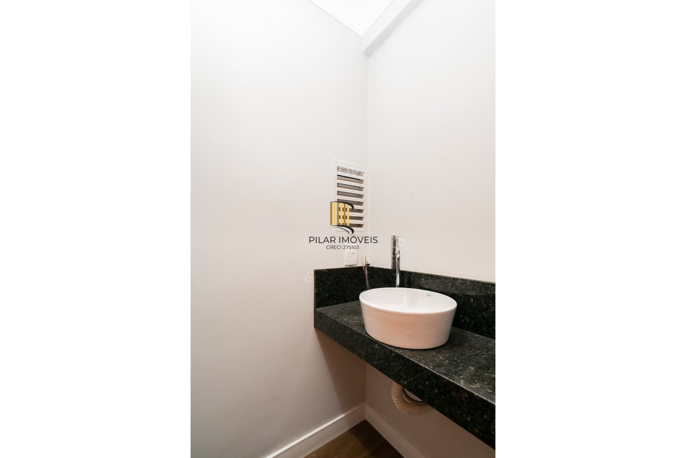 Apartamento 2 dormitórios com suíte à venda próximo a Encol