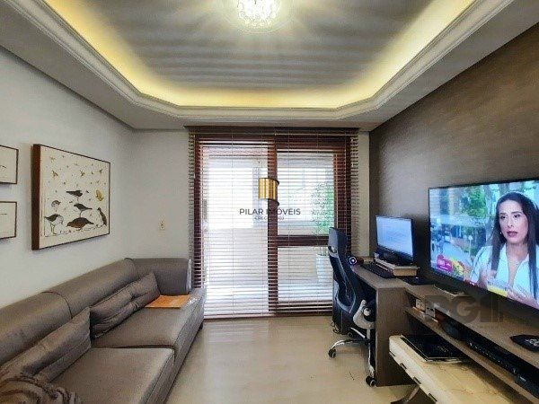 Vende-se apartamento com 2 quartos (1 suíte), 61 m² e 1 vaga – Petrópolis