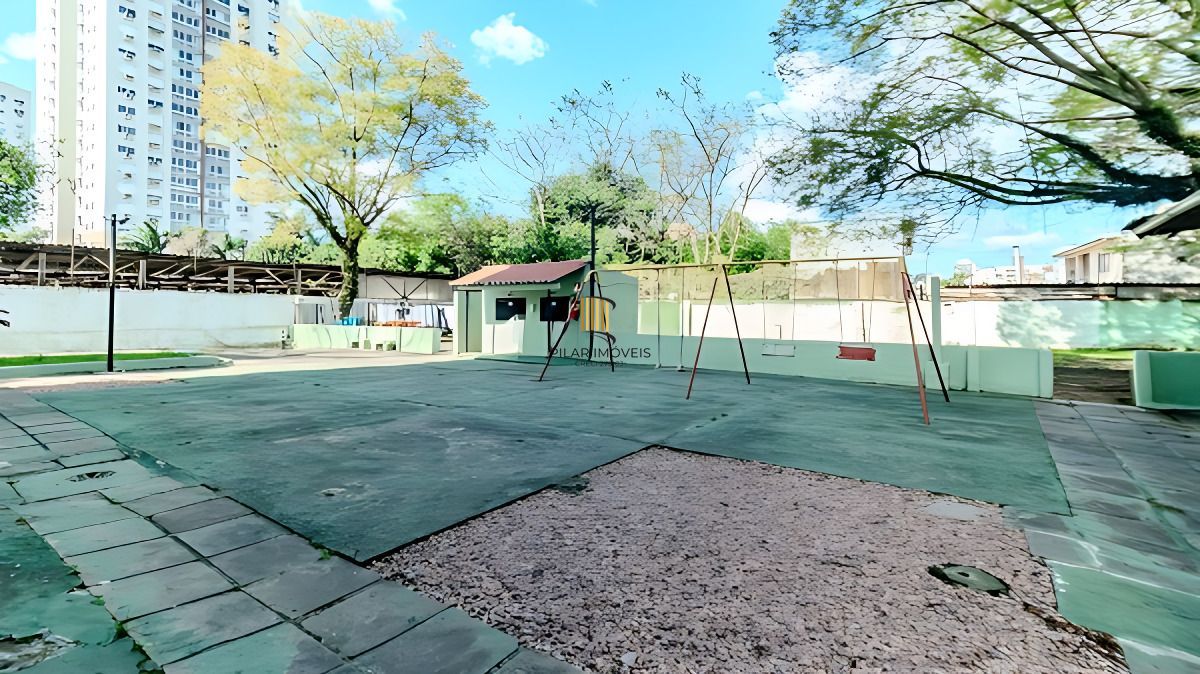 Vende-se apartamento com 3 quartos - Petrópolis