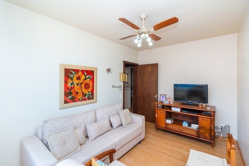 Vende-se amplo apartamento 3 quartos c/ suíte, 2 vagas, living com sacada e vista - 139m² - Auxiliadora