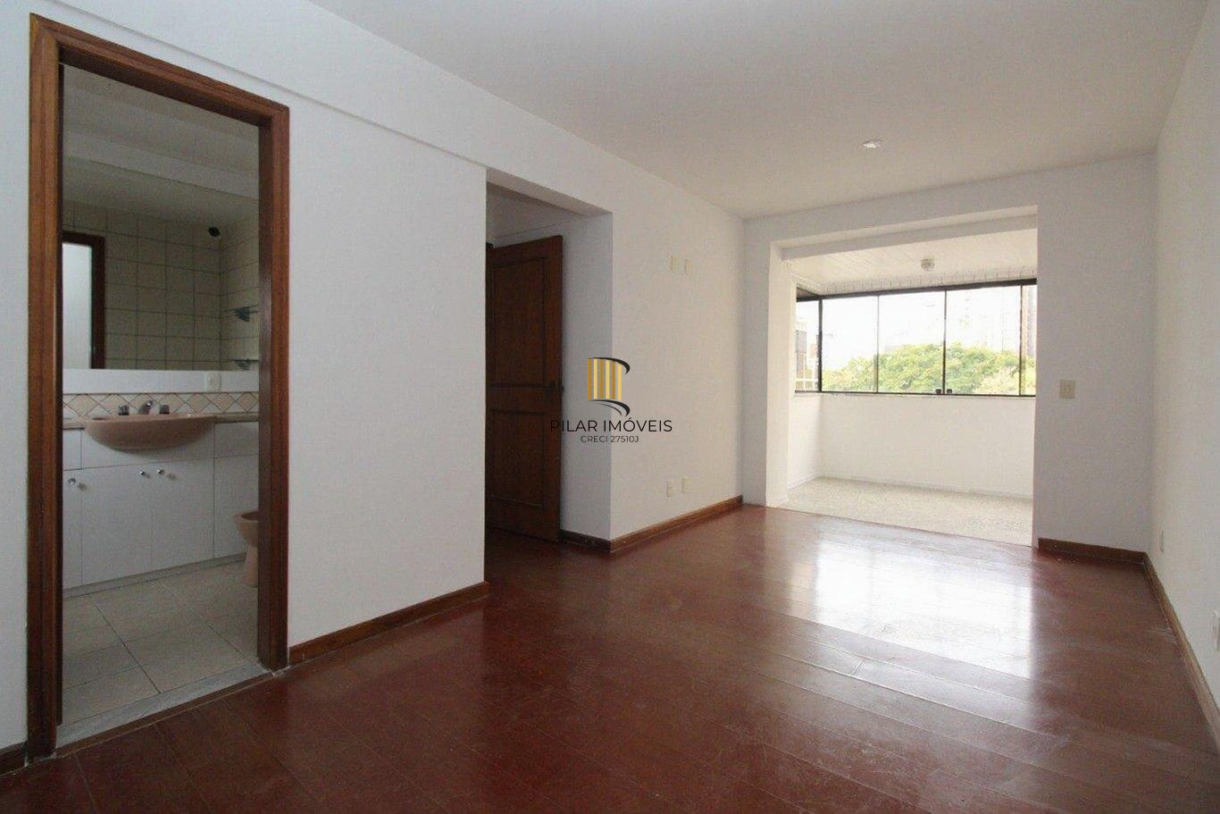 Vende-se cobertura com 3 dormitórios, piscina, 245m² e 2 vagas - Mont Serrat