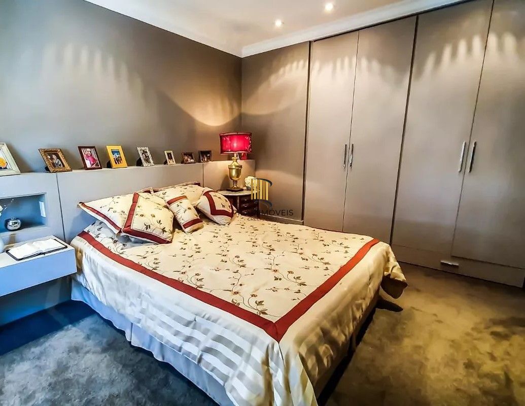 Vende-se apartamento com 3 quartos (1 suíte), 2 sacadas com churrasqueira, 132m² e 2 vagas - Auxiliadora