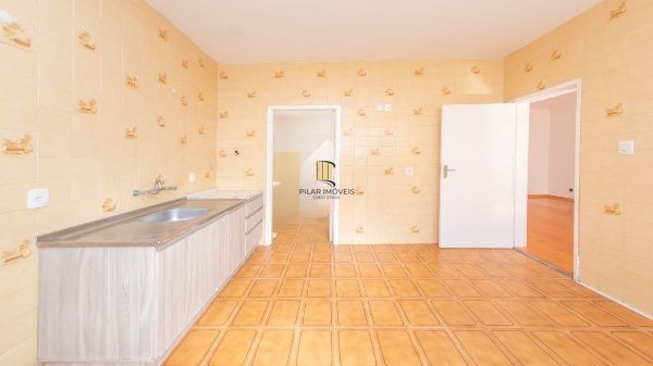 Vende-se apartamento com 3 quartos (1 suíte), 97 m² e 1 vaga – Bom Fim