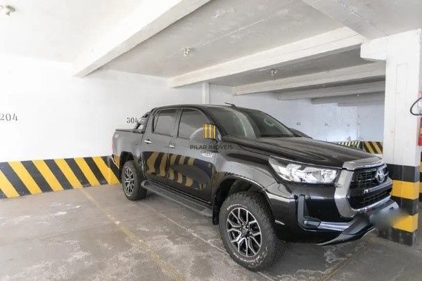 Vende-se apartamento com 3 quartos, 1 suíte, 2 vagas e 116m² - Moinhos de Vento