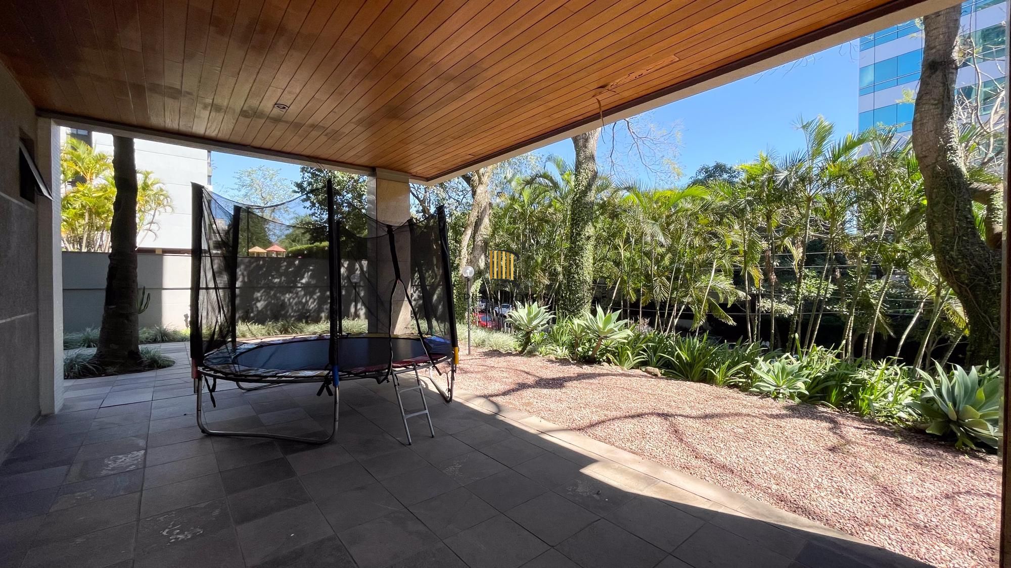 Vende-se apartamento com 3 quartos (1 suíte), 100m² e 1 vaga - Jardim Europa