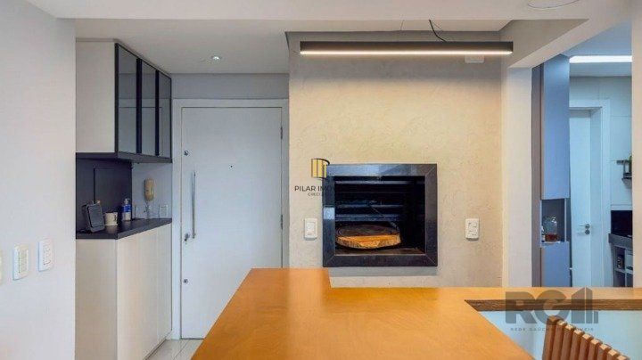 Vende-se apartamento 2 quartos, 1 suíte, 2 vagas – 80m² - Petrópolis