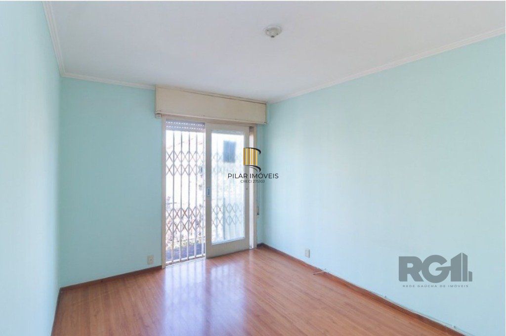 Vende-se ensolarado apartamento 3 quartos, 121m², áreas amplas. com sacada - Petrópolis