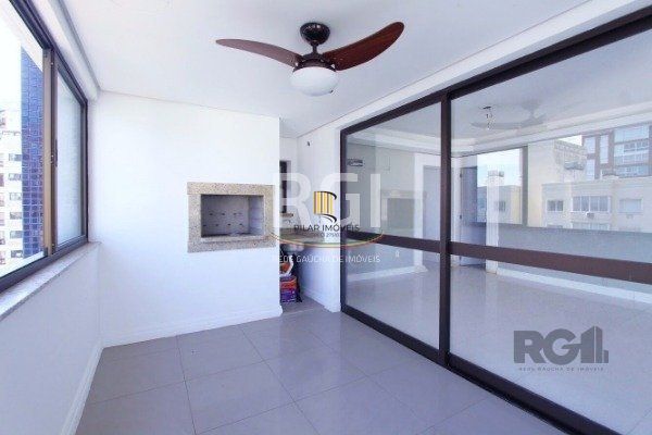 Vende-se apartamento 3 dorm com suíte e sacada 2 vagas cobertas - 126m² - Mont'Serrat
