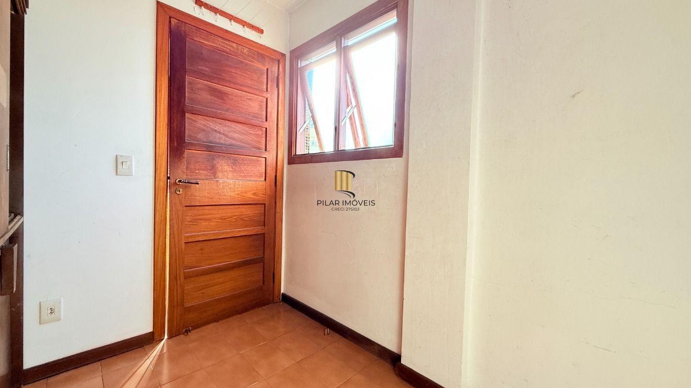 Vende-se apartamento com 3 quartos(1 suíte), sacada, churrasqueira e 1 vaga – 114 m² – Mont’Serrat