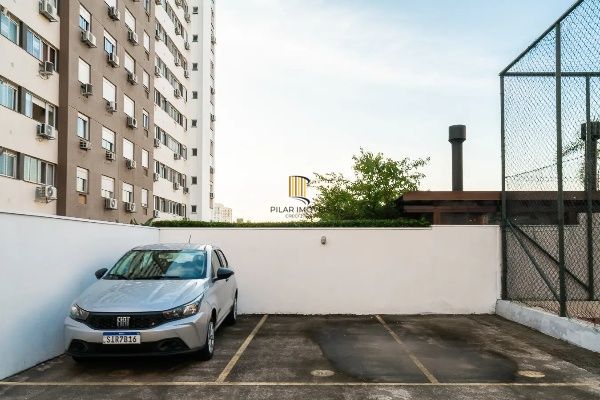 Vende-se apartamento com 2 quartos, 55 m² e 1 vaga - Passo da Areia