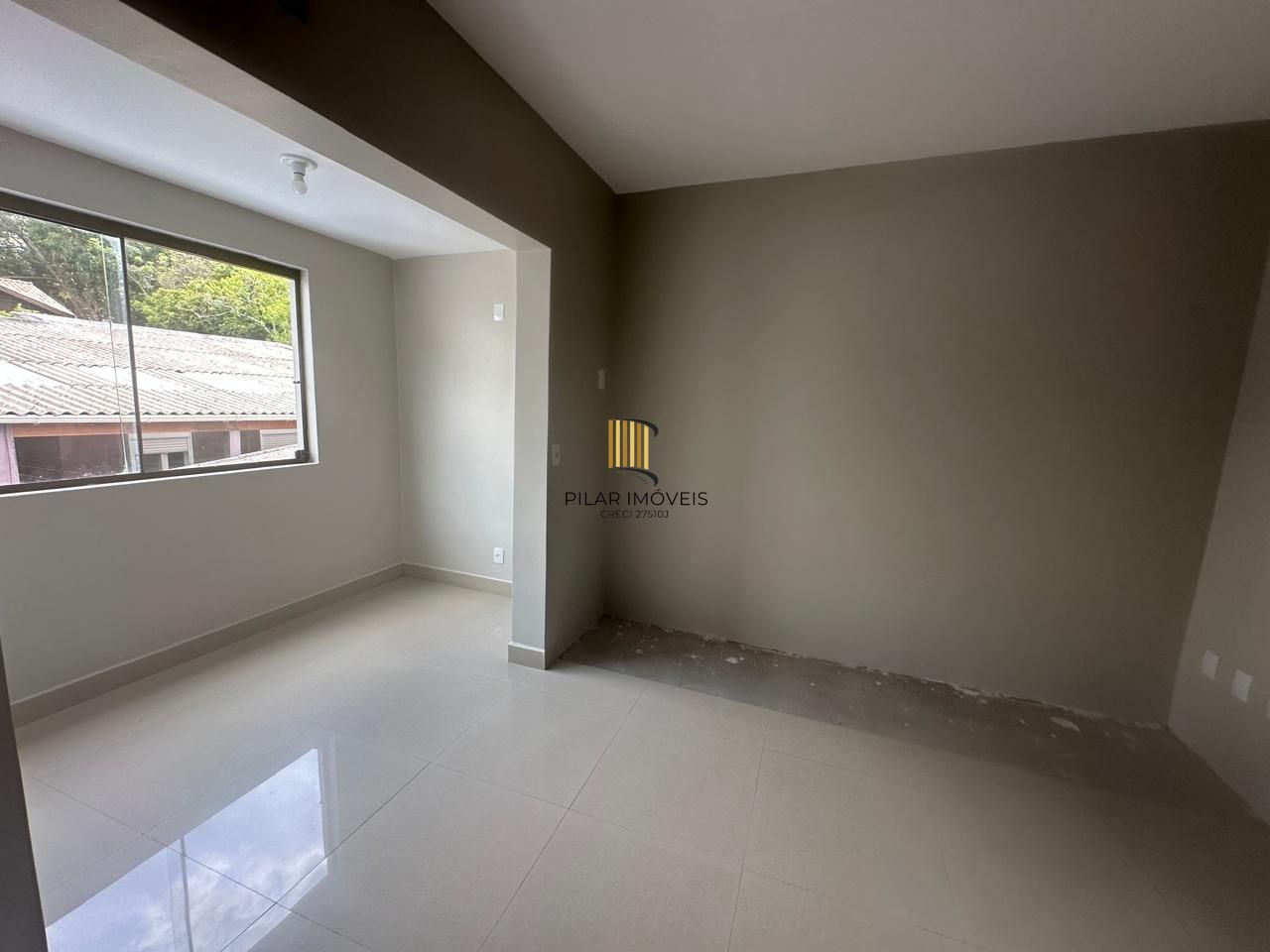 Vende-se casa com 4 suítes, 184m² e 4 vagas – Chácara das Pedras
