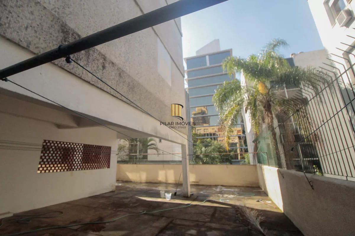 Vende-se apartamento com 4 quartos (1 suíte), 204 m² e 2 vagas - Rio Branco