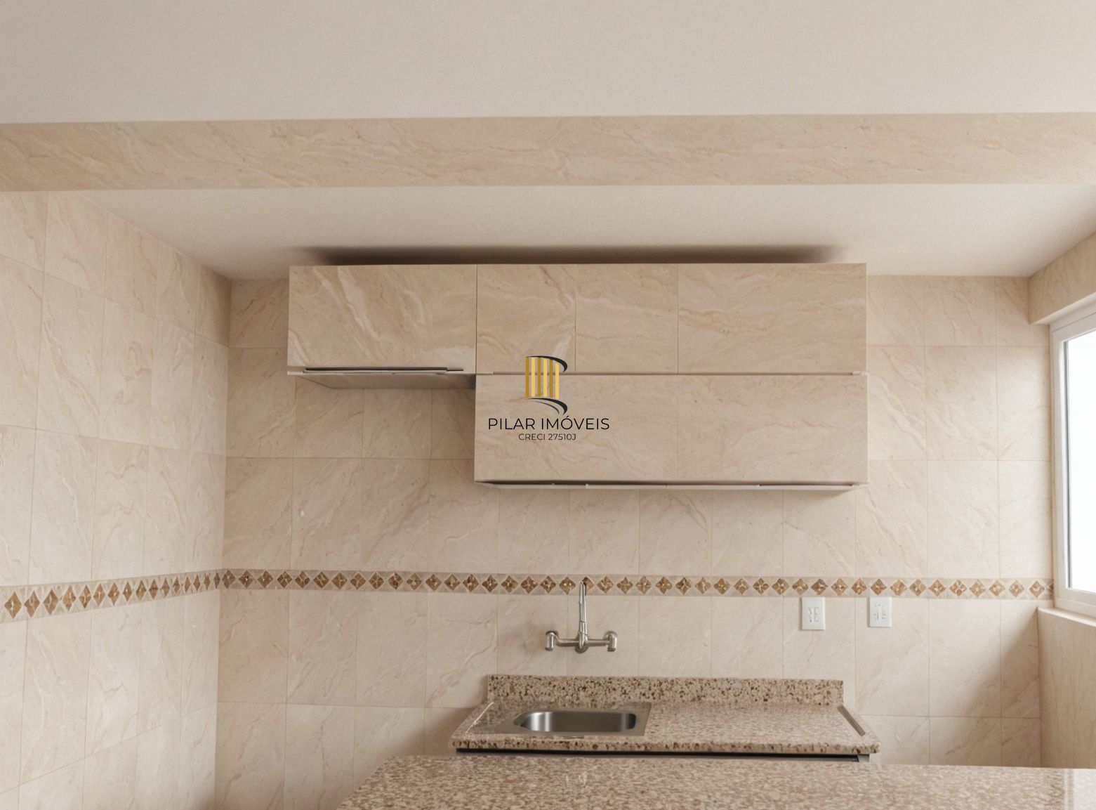 Vende-se apartamento térreo com pátio de 1 quarto - Santa Cecília