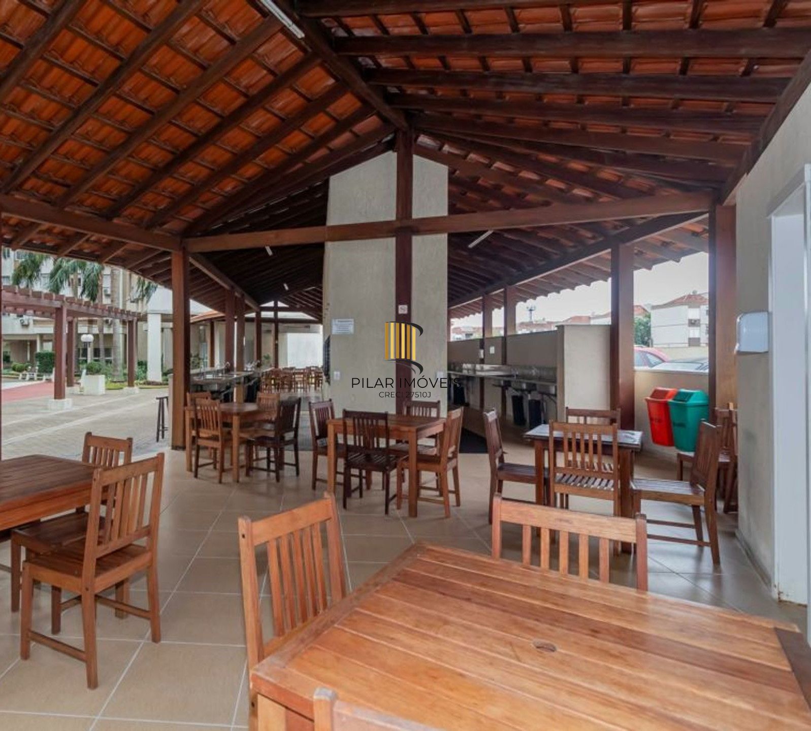 Vende-se apartamento com 2 quartos (1 suíte), 68m² e 1 vaga – Vila Ipiranga