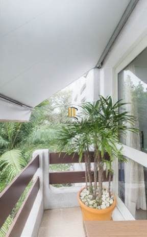 Vende-se cobertura com 4 quartos (1 suíte), 245 m² e 2 vagas – Boa Vista