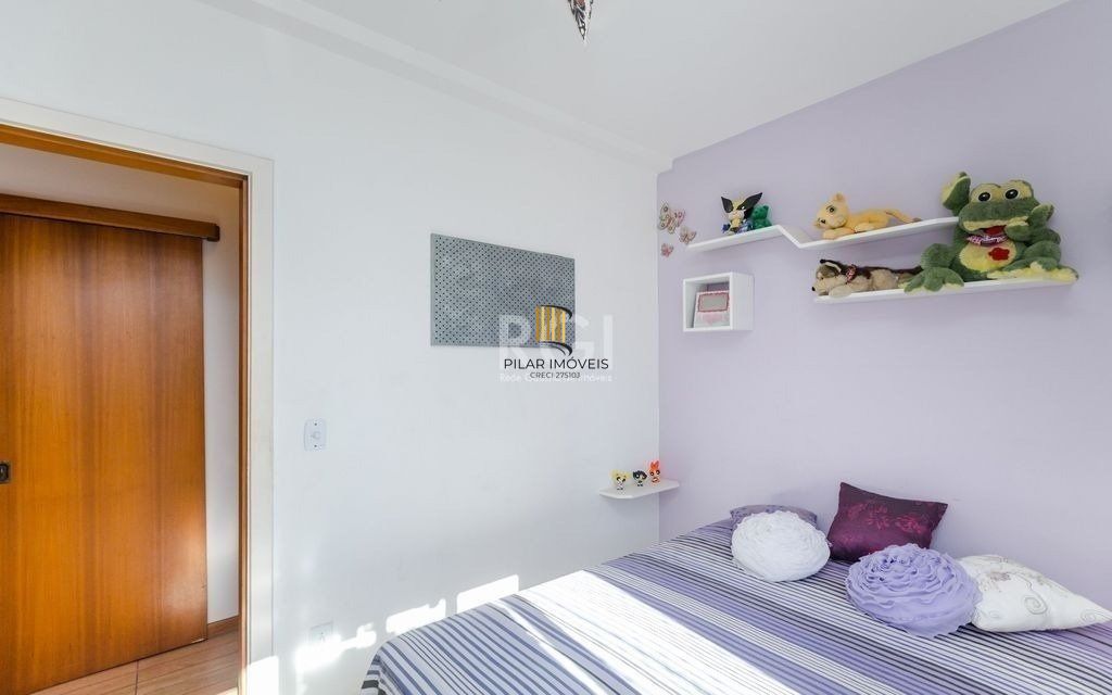 Vende-se cobertura - 171m², 2 dormitórios, sendo 1 suite, 2 vagas - Petrópolis