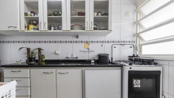 Vende-se apartamento com 1 quarto, 43m² e 1 vaga – Petrópolis