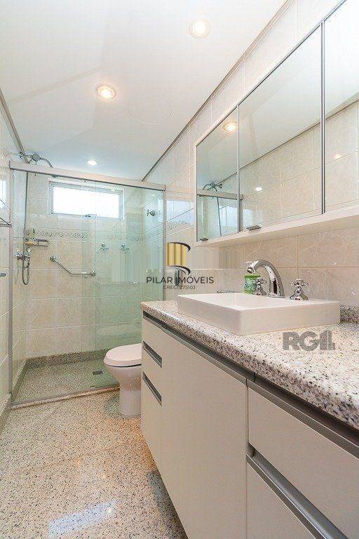 Vende-se amplo apartamento 3 quartos c/ suíte, 2 vagas, living com sacada e vista - 139m² - Auxiliadora
