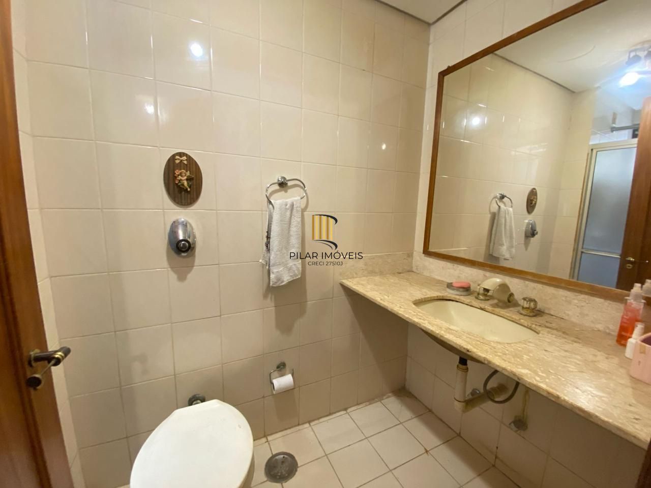 Vende-se apartamento com 2 quartos,(1 suíte) e 101 m² – Mont'Serrat