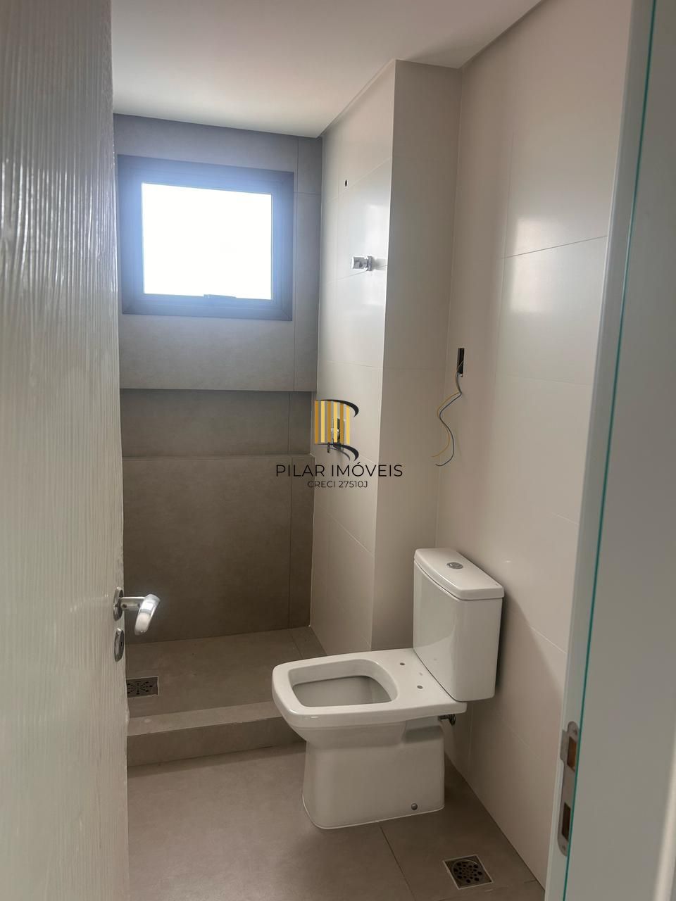 Apartamento de 2 quartos com 88 m², 2 vagas, sacada e churrasqueira - Auxiliadora