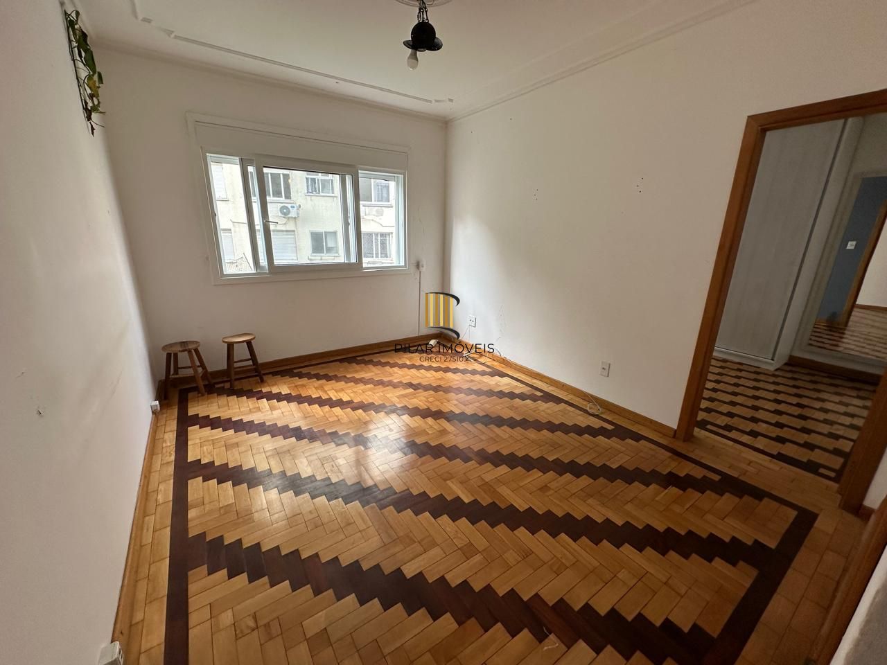 Vende-se apartamento com 1 quarto e 57,7 m² – Cidade Baixa