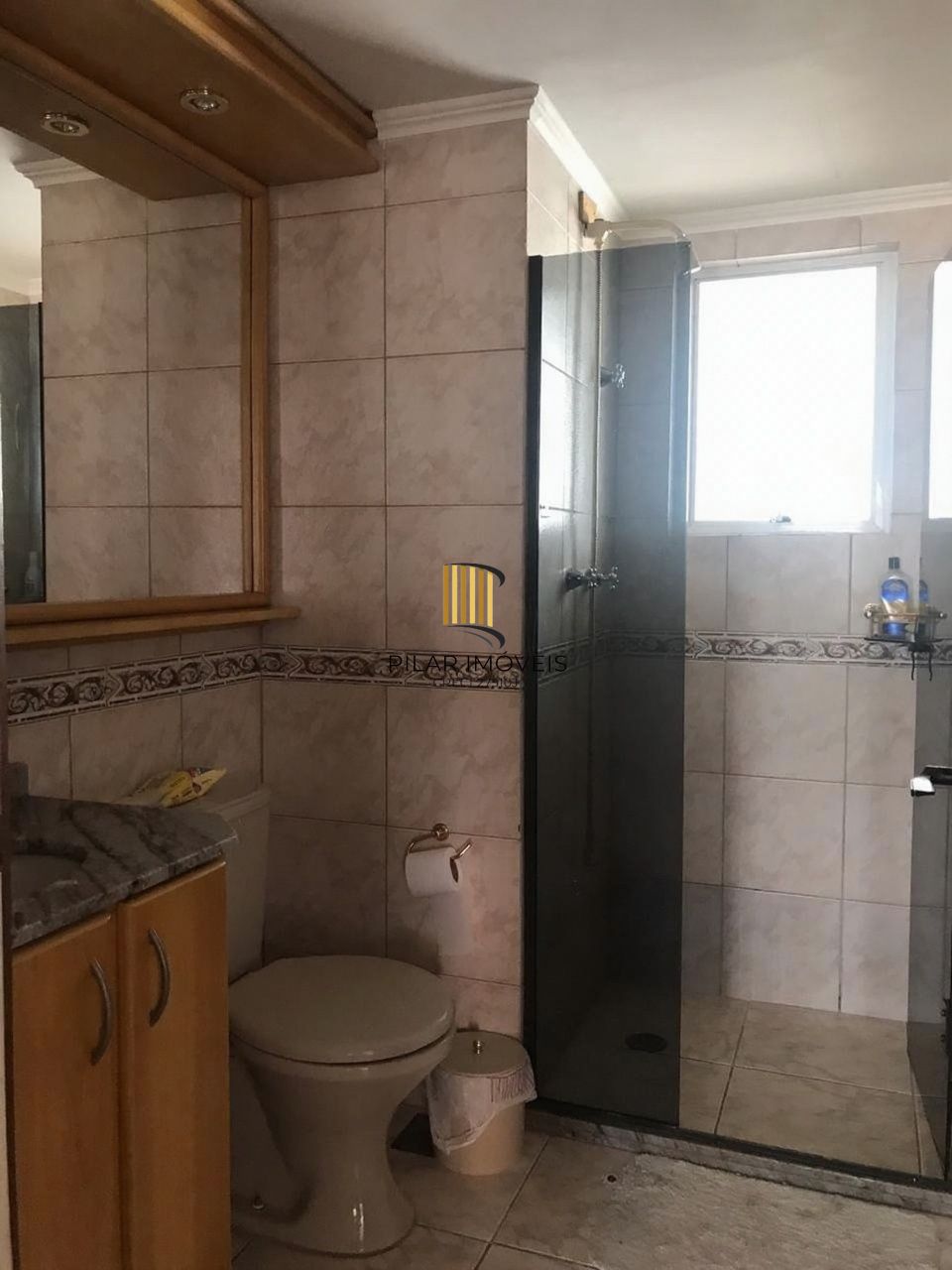 Vende-se apartamento com 2 quartos(1 suíte), 77m² e 2 vagas – Petrópolis