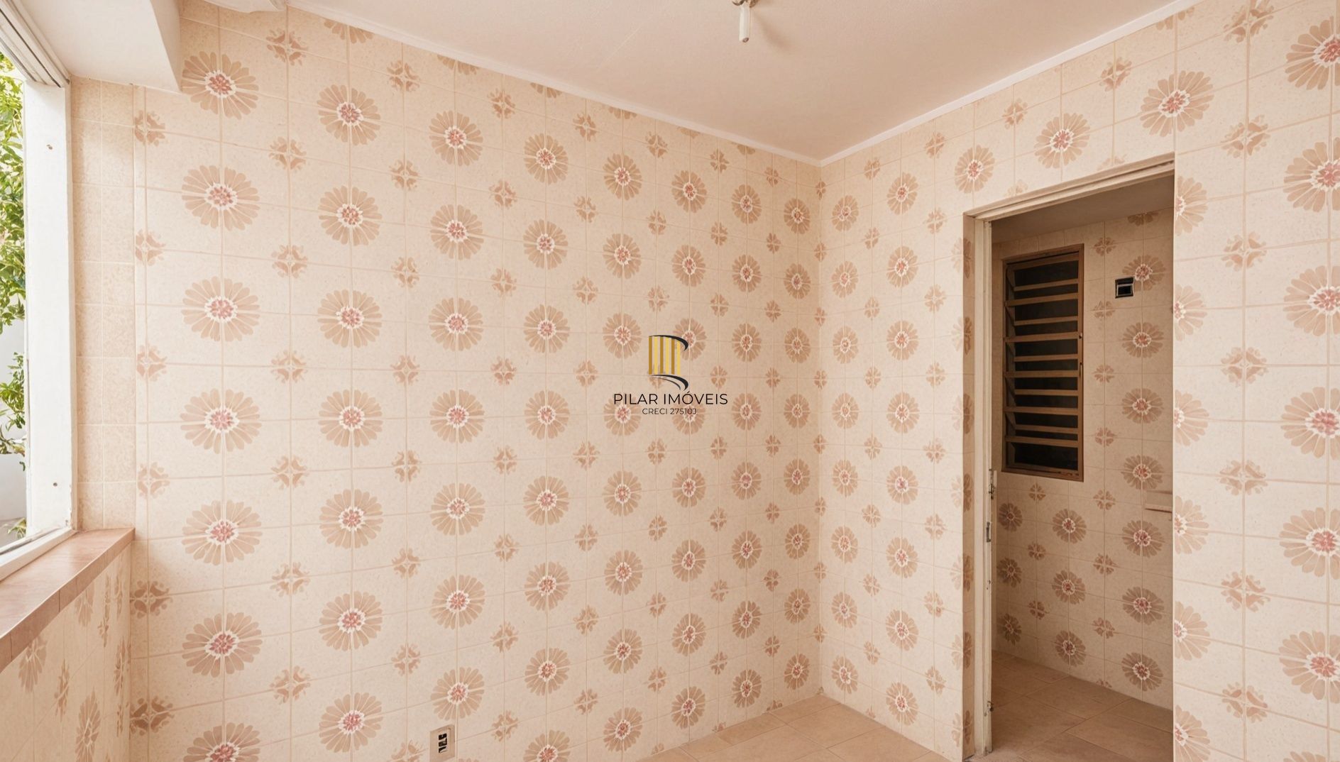 Vende-se apartamento com 2 quartos(1 suíte) e 68m² - Petrópolis