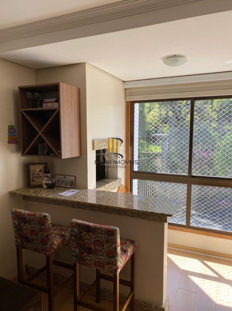 Apartamento para Venda - 75m², 2 dormitórios, sendo 1 suíte, 2 vagas-Petrópolis
