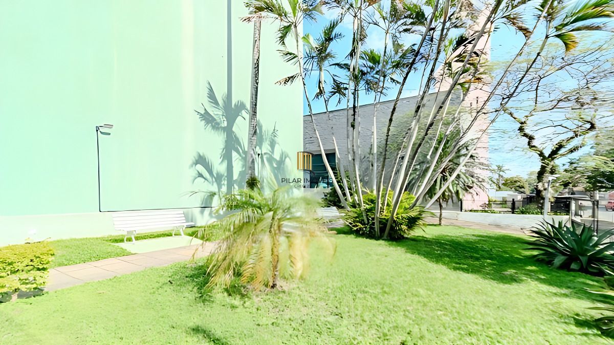 Vende-se apartamento com 3 quartos - Petrópolis