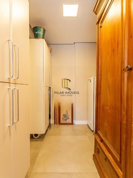 Apartamento com 4 quartos, 1 suíte e 2 vagas — 200 m² — Bela Vista