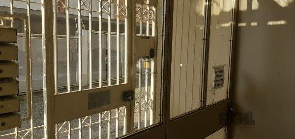 Vende-se bela cobertura de 122m², 2 quartos 2 vagas, desocupado - Auxiliadora