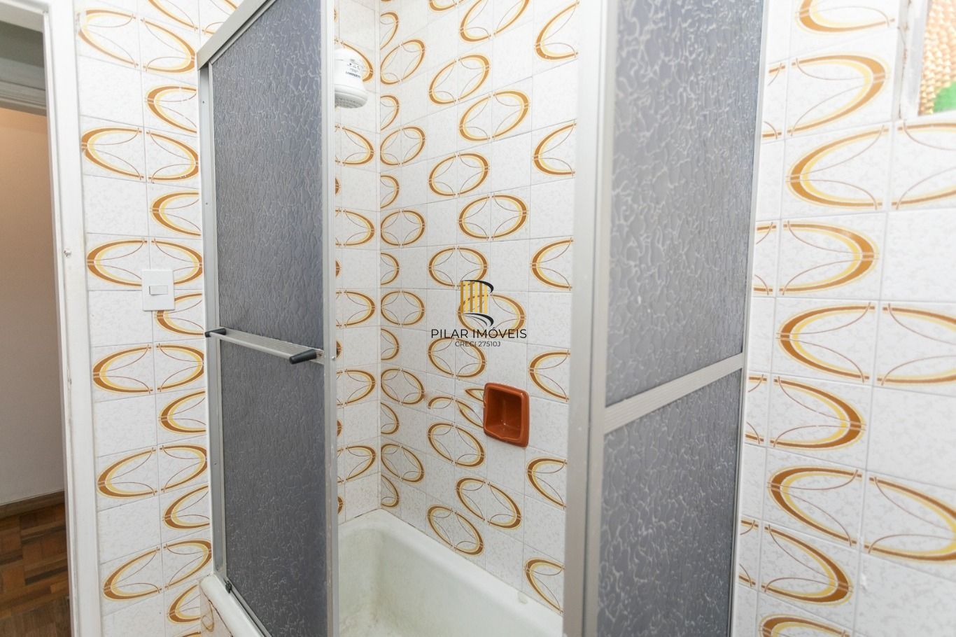Vende-se apartamento com 3 quartos(1 suíte), 95m², sacada e 1 vaga - Bela Vista