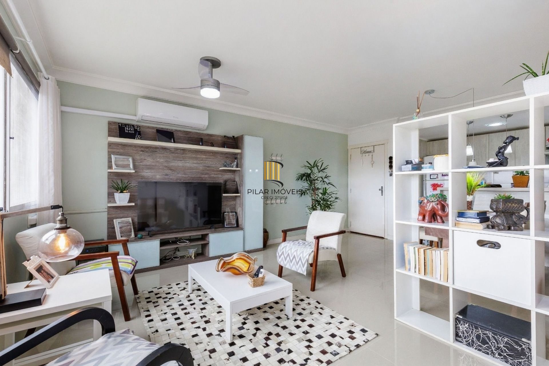 Vende-se apartamento com 2 quartos (1 suíte), 68m² e 1 vaga – Vila Ipiranga