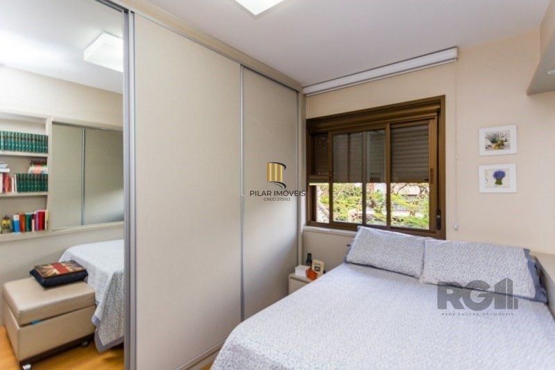 Apartamento 3 dormitórios, 1 suíte, 2 vagas - 74,91m² no Bairro Petrópolis