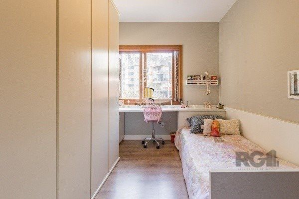 Vende-se luxuoso apartamento 3 quartos com suíte, 2 vagas, lareira, churrasqueira, próximo da encol - 133m² - Bela Vista